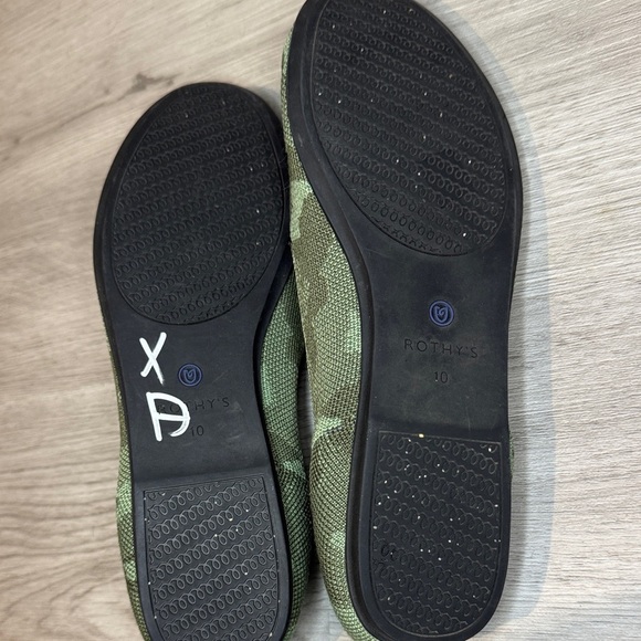 Rothy's Camouflage Flats with Blue Trim sz 10 - Picture 2 of 6
